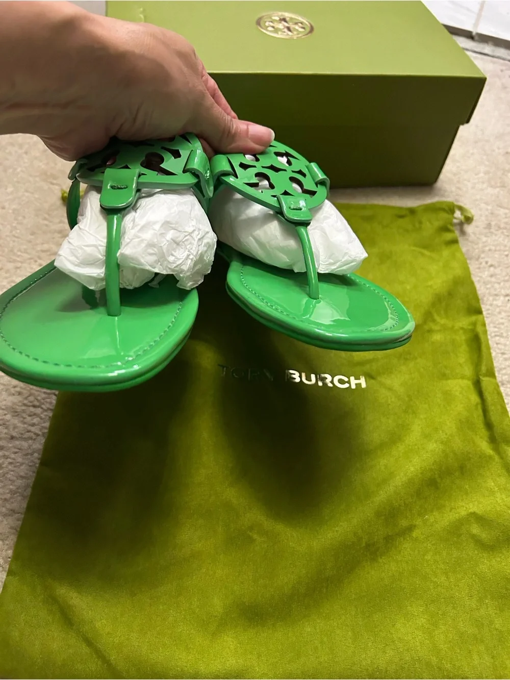 NWT TORY BURCH MILLER patent leather sandals in GORGEOUS green.
